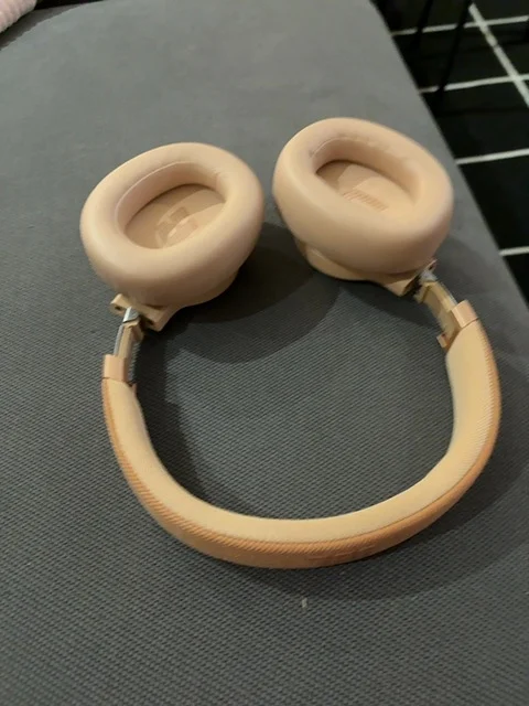 Kuulokkeet