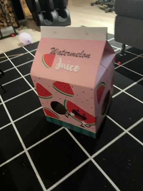 Vesimelonimehulaatikko lemmikille